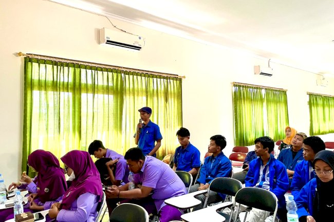 Workshop Kesehatan Reproduksi Bagi Mahasiswa di Dinas Kesehatan