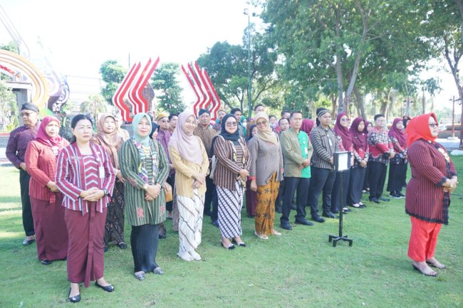 Upacara Bendera dalam Rangka Memperingati Hari Kartini ke-145 Tingkat Kabupaten Klaten Tahun 2024