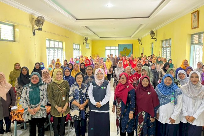 Inovasi Kesehatan Tradisional, Puskesmas dan Kader Klaten Diberi Pelatihan Pembuatan Produk Kesehatan Tradisional