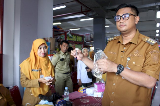 Cek Keamanan Pangan di Pasar Gede dan Supermarket Mejelang Lebaran 2026