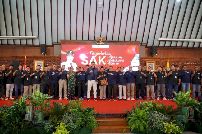 Bupati Klaten Hamenang Wajar Ismoyo Mengukuhkan Sedulur Ambulans Klaten (SAK) Tahun 2026