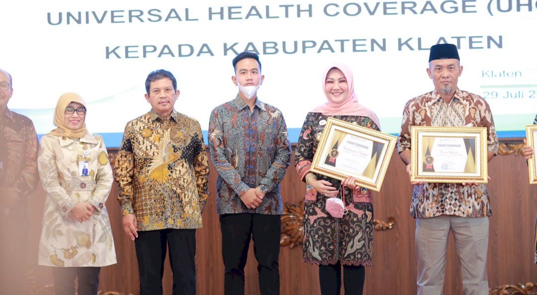 Kabupaten Klaten Meraih Penghargaan Universal Health Coverage (UHC) tahun 2022