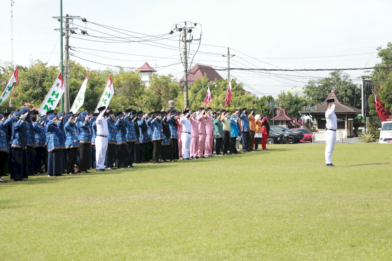 Upacara Peringatan Hari Kesehatan Nasional ke 58 di Pendopo Kabupaten Klaten Tahun 2022