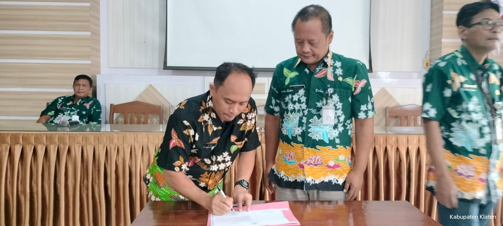 Penandatanganan Pakta Integritas ASN Dinas Kesehatan Kabupaten Klaten Tahun 2024
