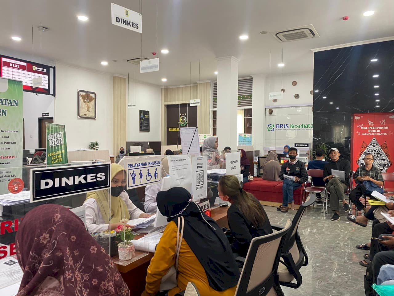 UHC Merupakaan Salah Satu Solusi Pemberian Jaminan Kesehatan Kepada Masyarakat