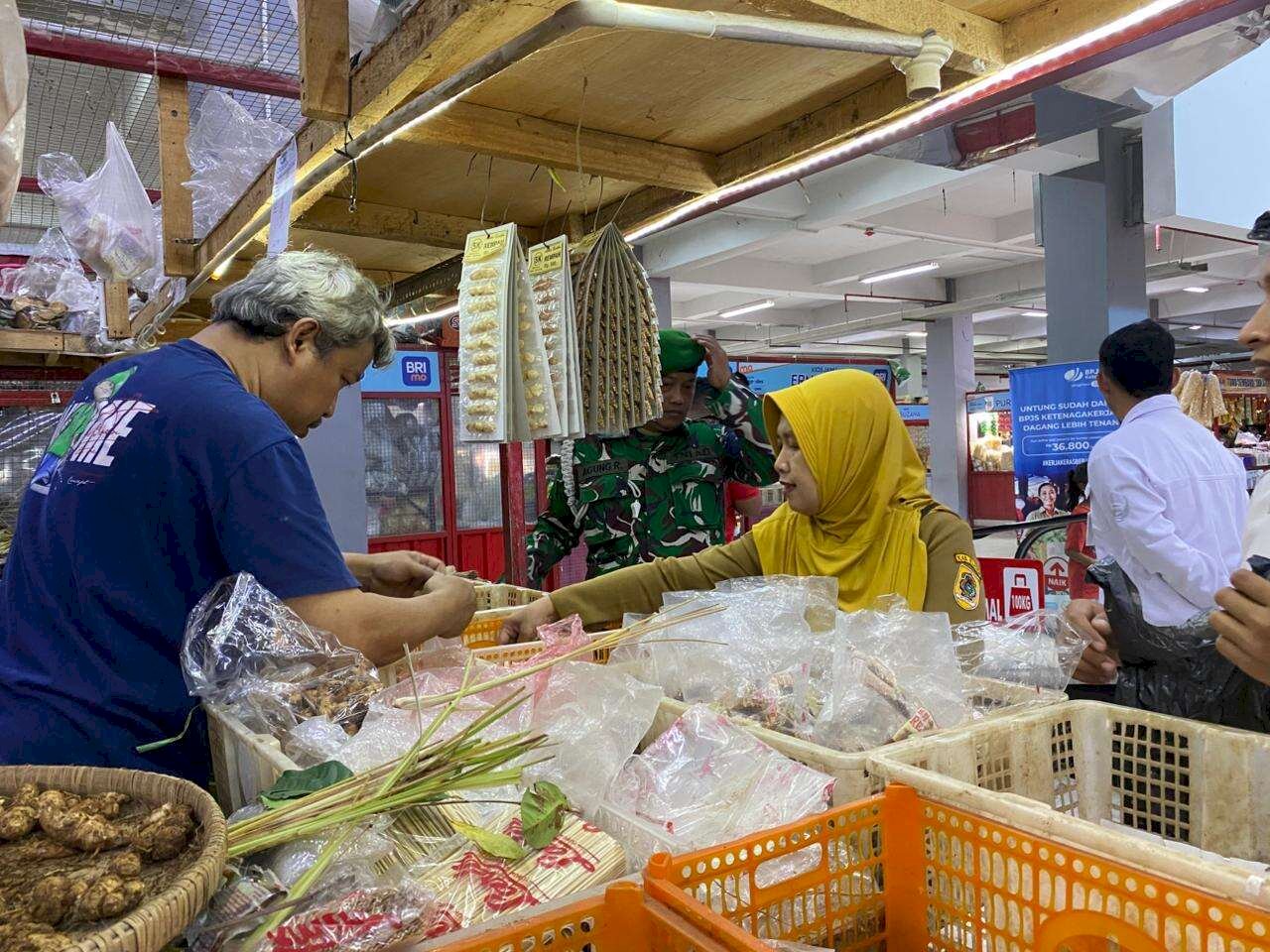 Sidak Pasar Tradisional dan Pasar Modern Menjelang Natal 2025 dan Tahun Baru 2026